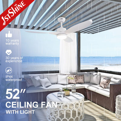 İyi bir fiyat. 3 Plastik Bıçaklı ve Beyaz LED Işıklı Su Geçirmez Dış Mekan Tavan Vantilatörü çevrimiçi